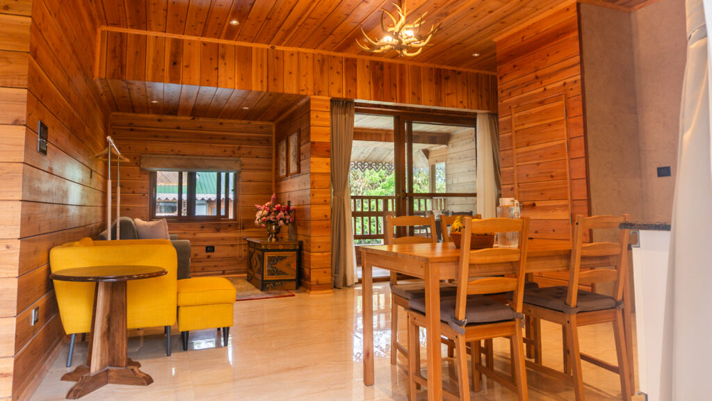 Rabseling Yangtey Farmhouse Cottage Attic Suite